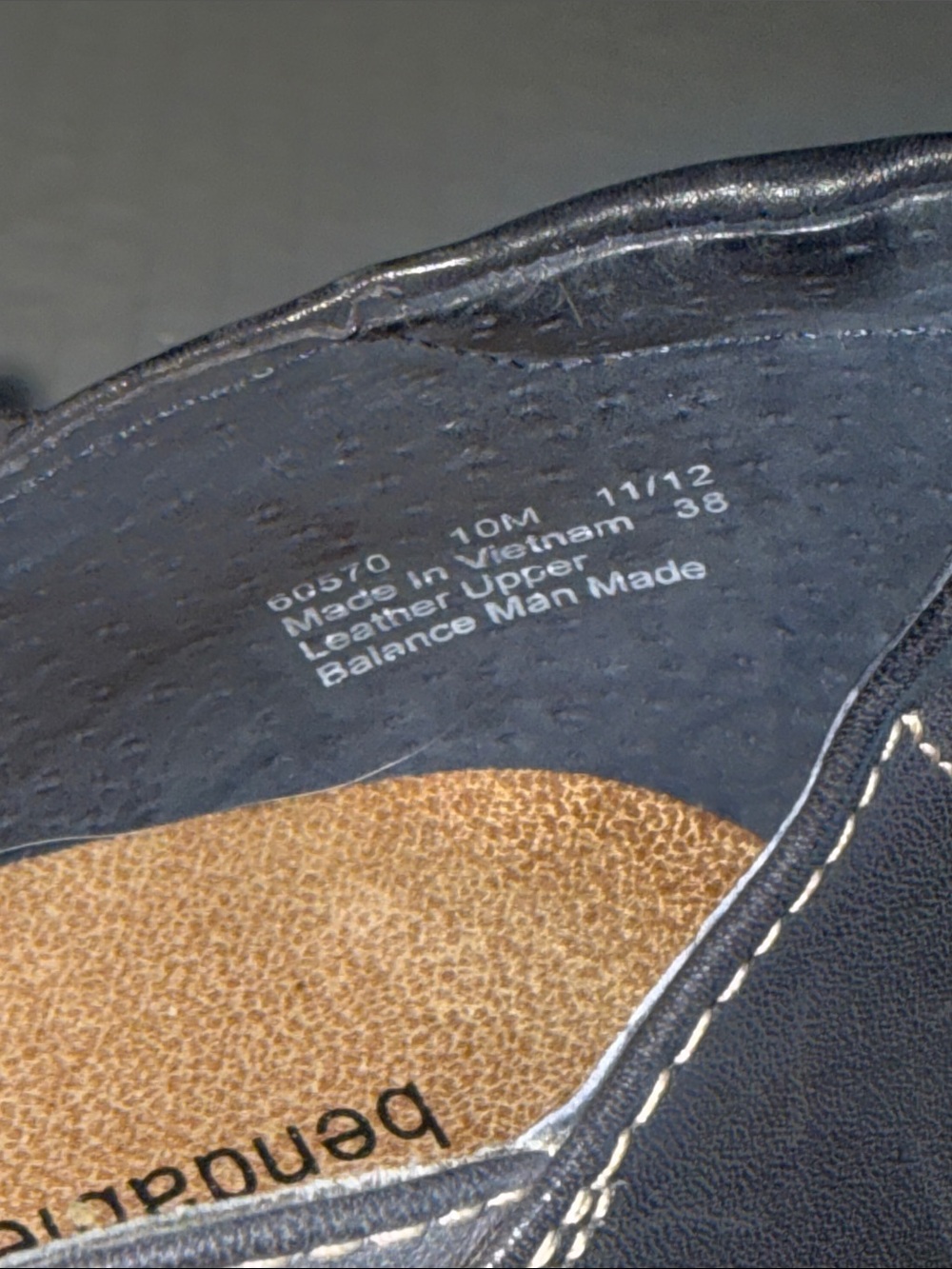Clark’s Bendables Wendy Land Black Leather Closed Toe Sandals - Picture 11 of 11